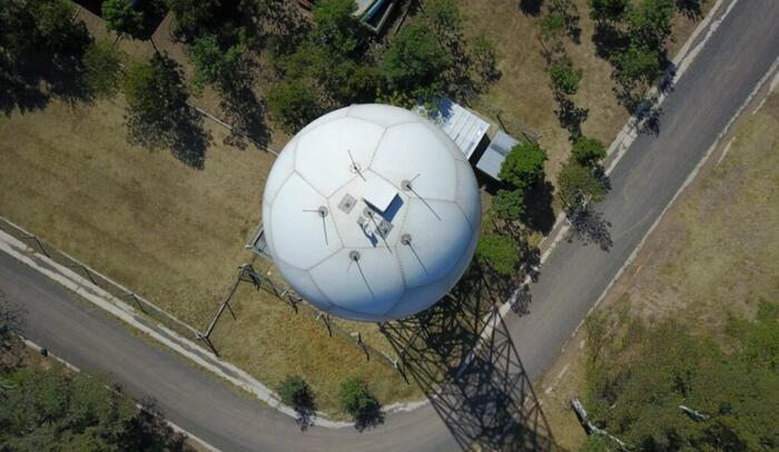 El SMN instalará en Bolívar uno de los nuevos radares meteorológicos del INVAP para “ver dentro de las tormentas”